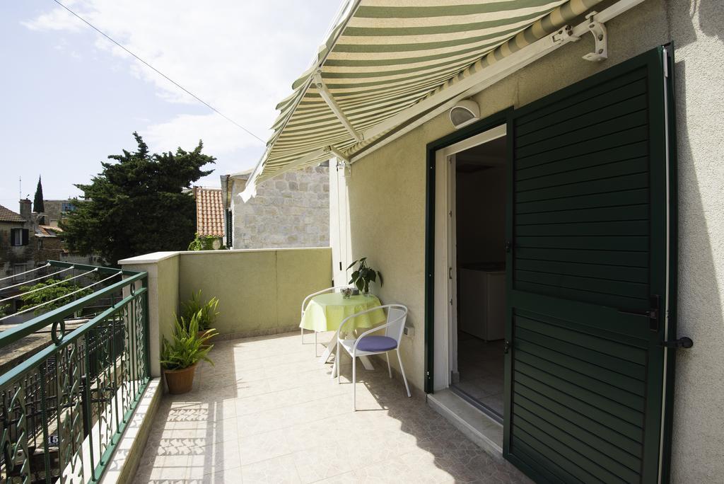 Charming Room With Balcony Split Exterior foto