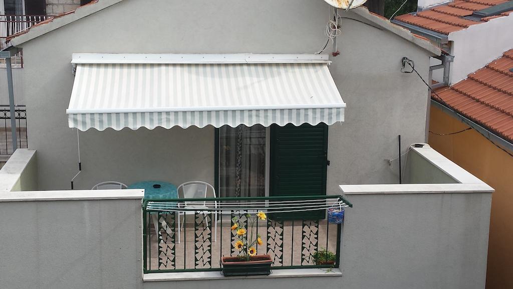 Charming Room With Balcony Split Habitación foto